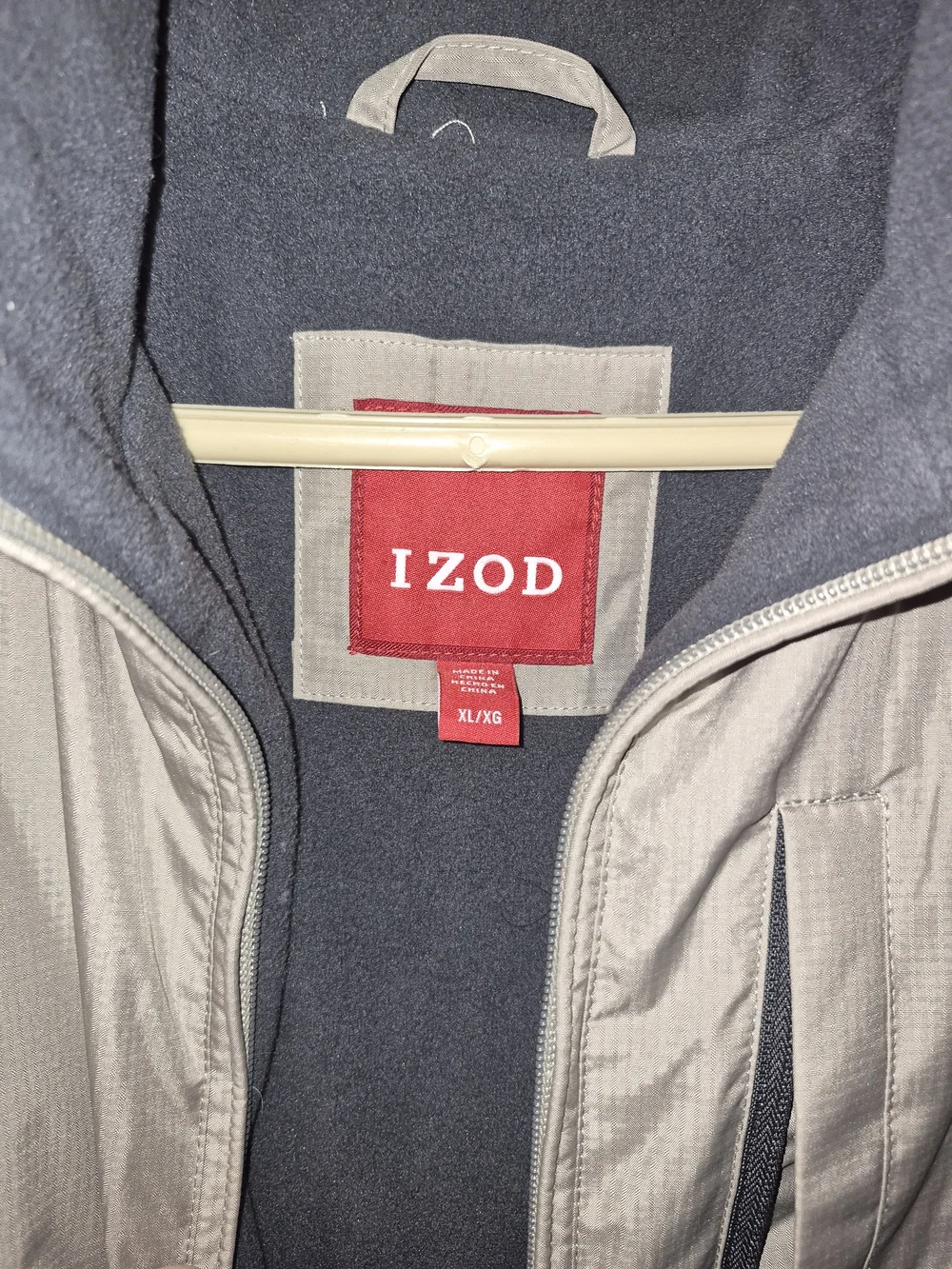 Izod Men's Light Beige Zip-Up Vest with Contrast Collar
